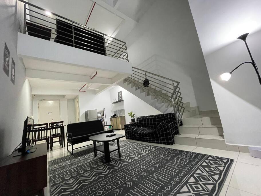 Minimalist Loft5 Decentrum Wifinetflix Kajang Ngoại thất bức ảnh